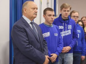 photo_5317039134880764065_y