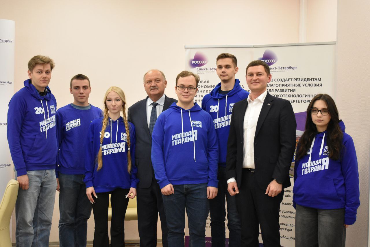 photo_5317039134880764061_y